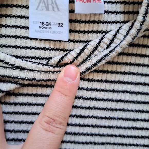 3/30$ Zara Kids Striped Black and White Dress - Picture 2 of 3